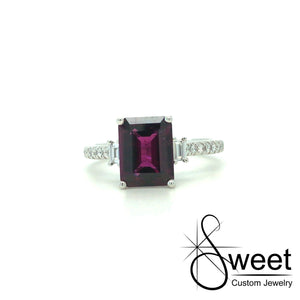 14KT WHITE GOLD GARNET AND DIAMOND RING