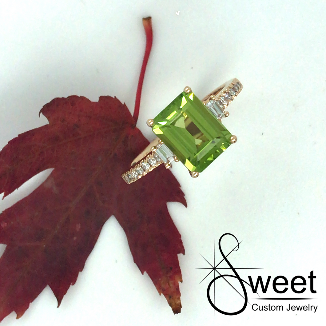 ONE 14kt YELLOW GOLD EMERALD CUT PERIDOT