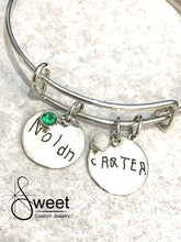 Load image into Gallery viewer, ENGRAVED DISC CHARM BRACELET