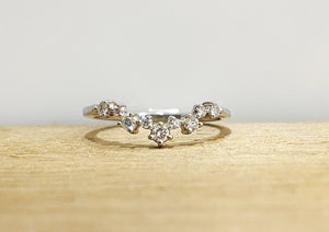 Contoured diamond band