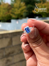 Load image into Gallery viewer, SAPPHIRE AND DIAMOND EMERALD CUT RING