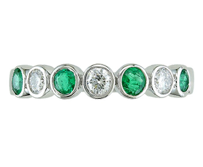 ONE 14KT WHITE GOLD RING FEATURING ALTERNATING ROUND BEZEL EMERALD AND ROUND BRILLIANT CUT DIAMONDS