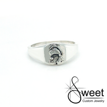 Load image into Gallery viewer, Sterling silver ring with Mini hand carved gruff
